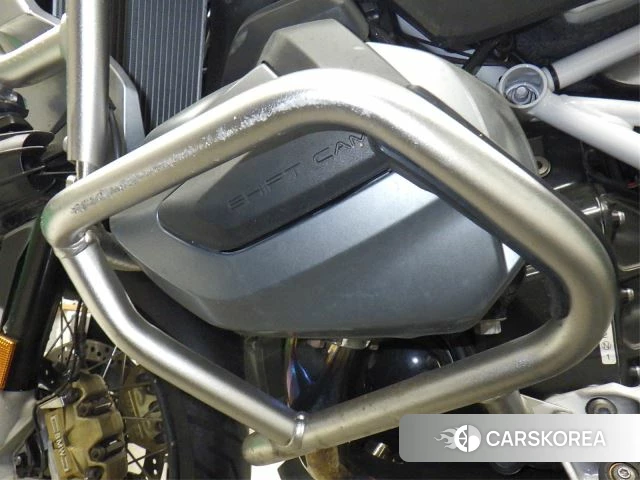 Engine photo