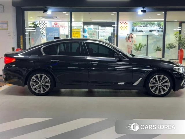 BMW 5 Series (G30) id 4915776 из Кореи 12