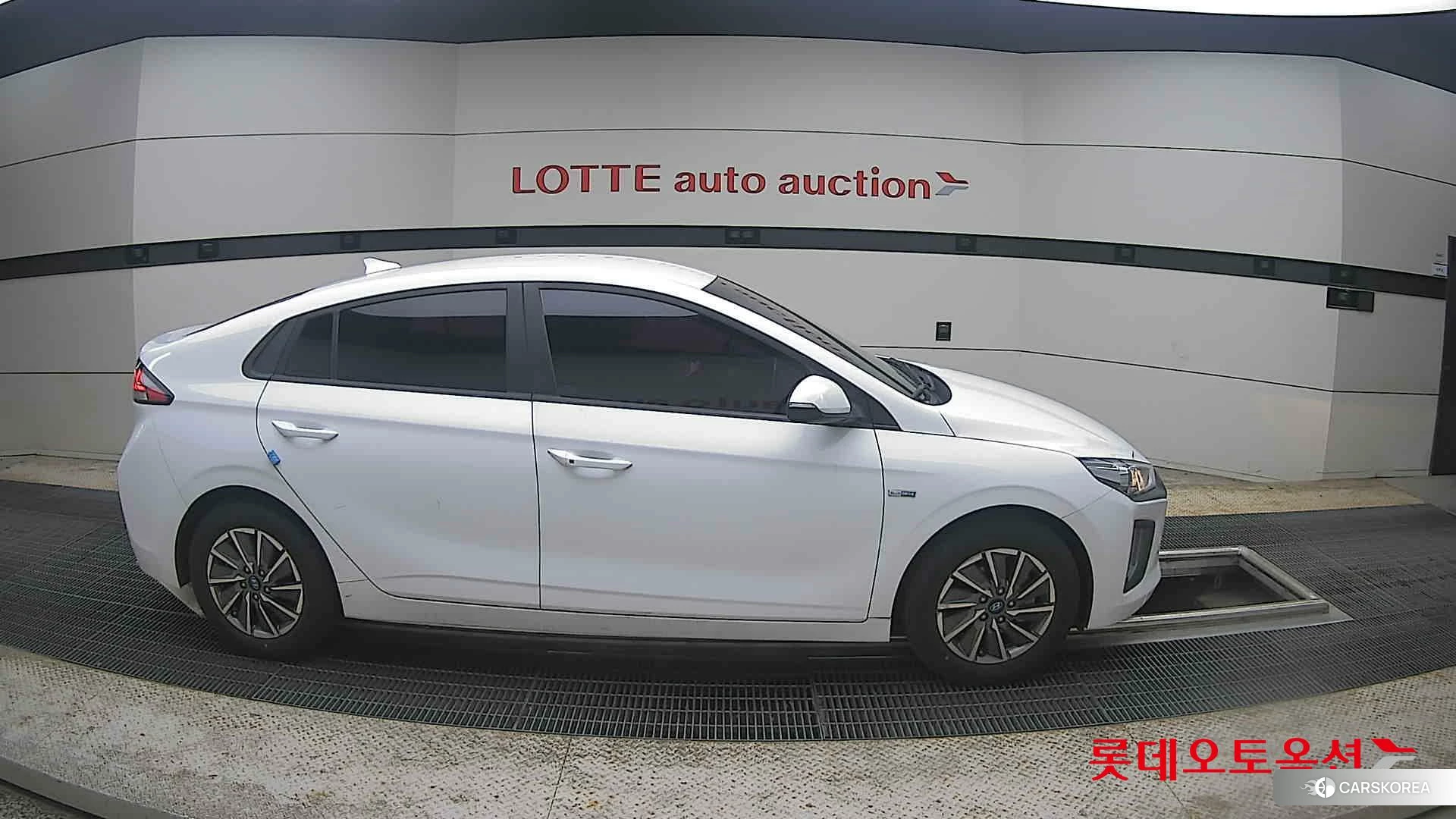 Hyundai IONIQ Electric id 4296832 из Кореи 23