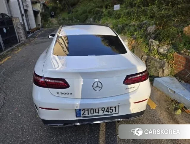 Mercedes-Benz E-Class W213 2022 Белый из Кореи, фото 3