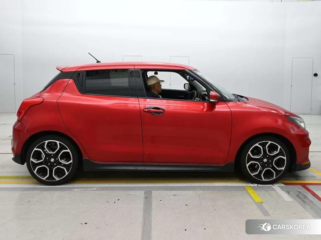 Suzuki Swift 2018 из Японии, фото 3