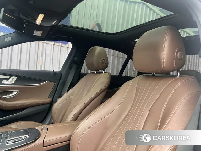Mercedes-Benz E-class (imported) id 4358875 из Китая 10