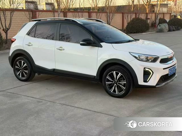 Kia Yi Ran 2021 Белый из Китая, фото 3
