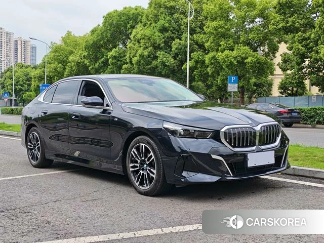 BMW 5 series 2025 Черный из Китая, фото 6