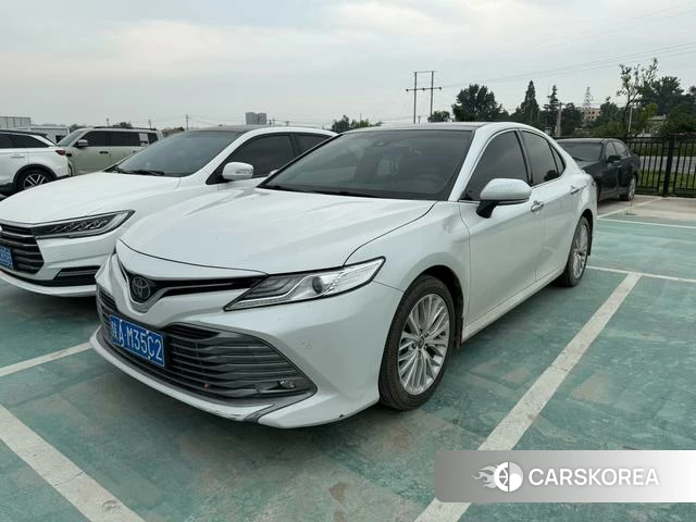 Toyota Camry 2021 Белый из Китая, фото 3