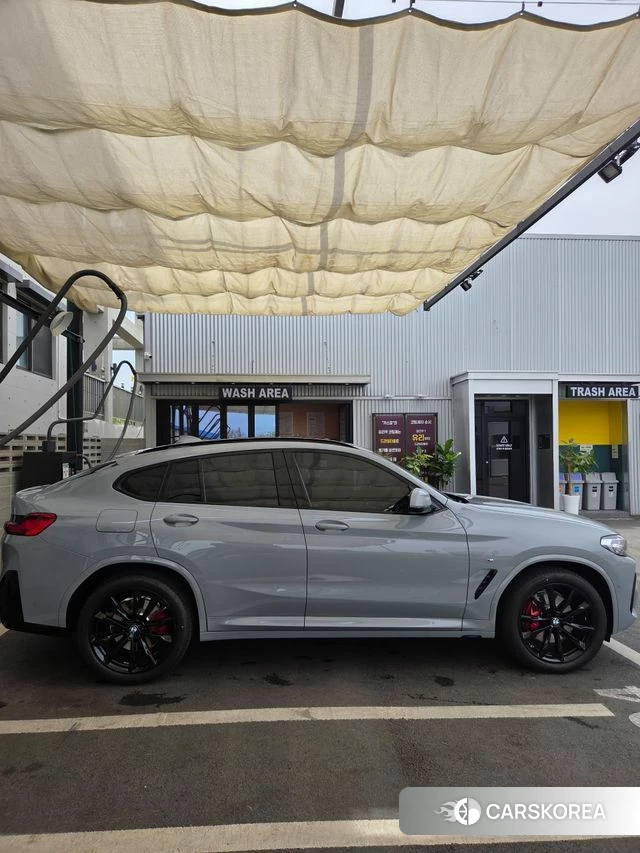 BMW X4 (G02) 2025 Небесно-голубой из Кореи, фото 3