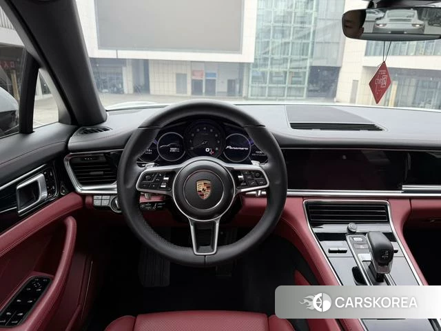 Porsche Panamera id 3939255 из Китая 8