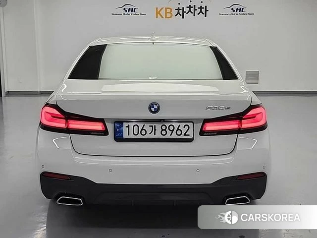 BMW 5 Series (G30) 2022 Белый из Кореи, фото 6