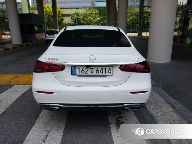 Mercedes-Benz E-Class W213 2021 Белый из Кореи, фото 3