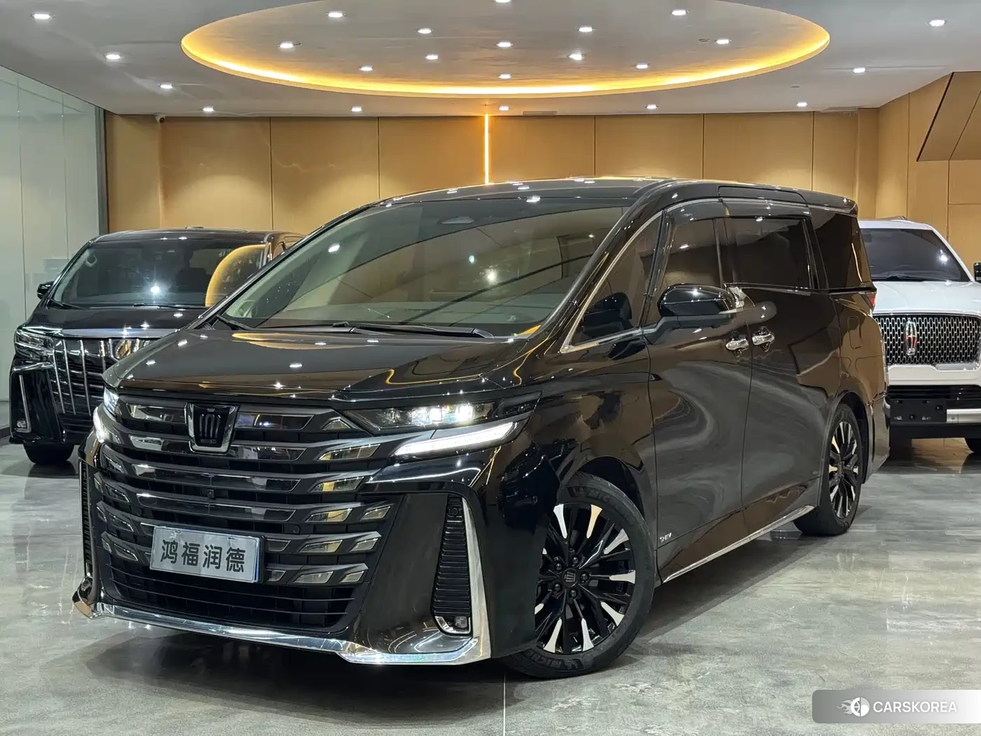 Toyota Vellfire 2023 Черный из Китая, фото 4