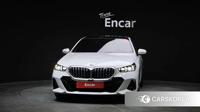 BMW 5 Series (G60) id 3725925 из Кореи 13