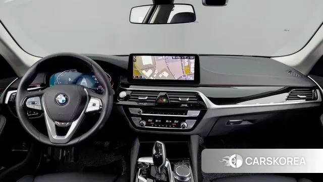 BMW 5 Series (G30) id 3406388 из Кореи 13