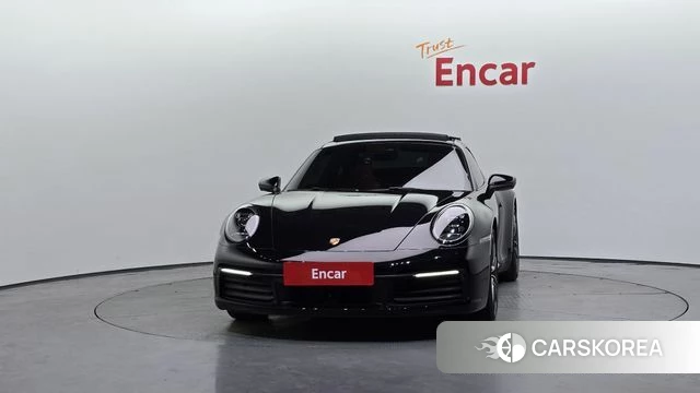 Porsche 911(992) id 4586431 из Кореи 13