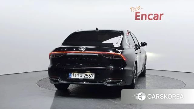 Hyundai The New Grandeur IG id 4423355 из Кореи 23