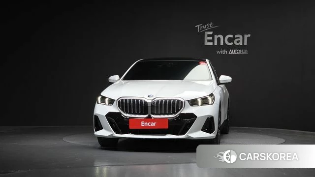 BMW 5 Series (G60) id 4421436 из Кореи 23