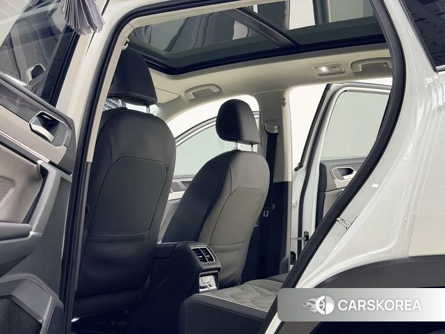 Volkswagen Tanyue 2023 Белый из Китая, фото 3