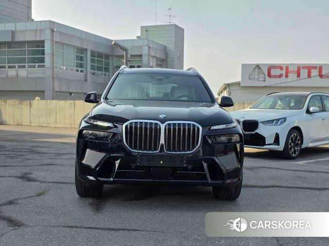 BMW X7 (G07) 2026 Черный из Кореи, фото 4