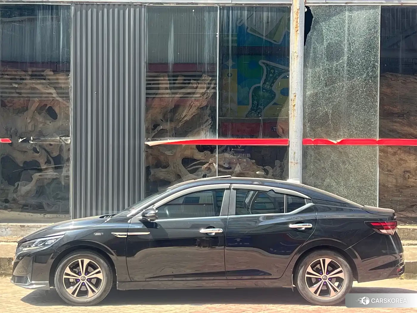 Nissan Sylphy 2024 Черный из Китая, фото 3