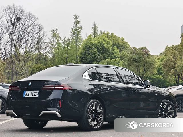 BMW 5 series id 4265206 из Китая 17