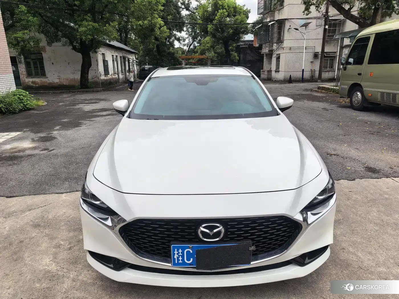 Mazda 3 2023 Белый из Китая, фото 3