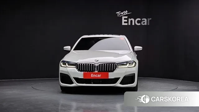 BMW 5 Series (G30) id 3036686 из Кореи 13