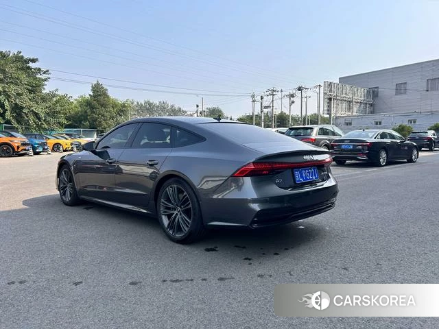 Audi A7 2024 Темно-серый из Китая, фото 4