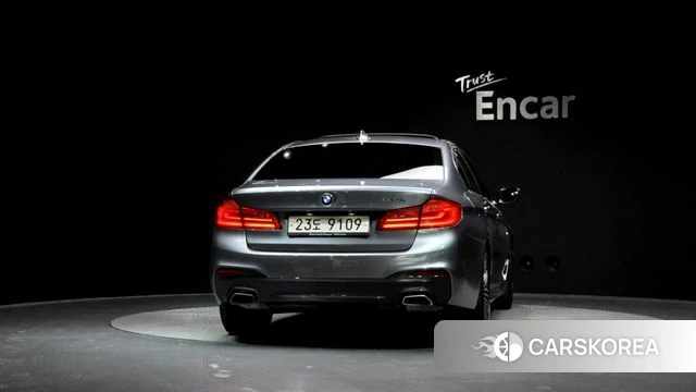 BMW 5 Series (G30) id 4188265 из Кореи 23