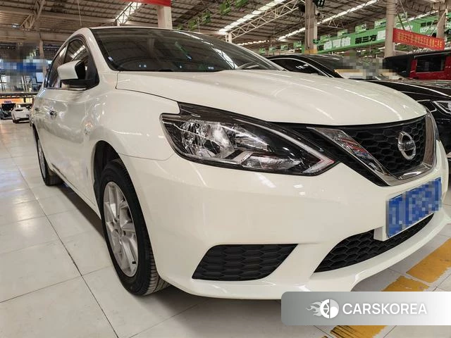 Nissan Xuan Yi 2023 Белый из Китая, фото 3