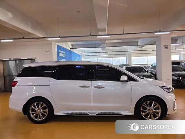Kia The New Carnival id 3557701 из Кореи 13