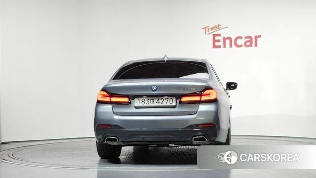 BMW 5 Series (G30) id 3940474 из Кореи 13