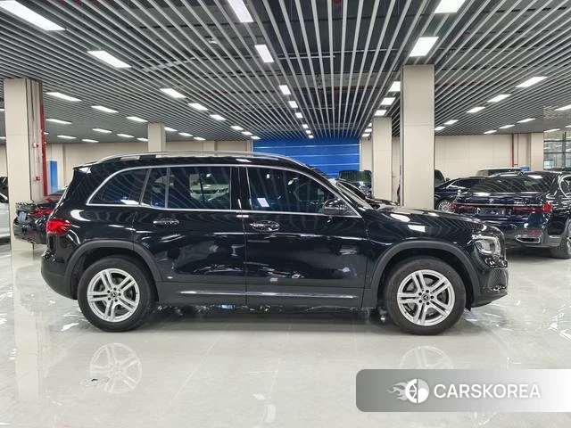 Mercedes-Benz GLB 2023 Черный из Китая, фото 4