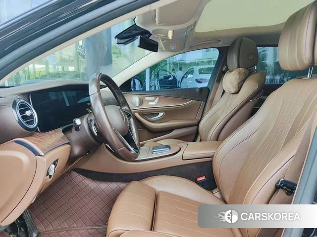Mercedes-Benz E-class id 4298260 из Китая 15