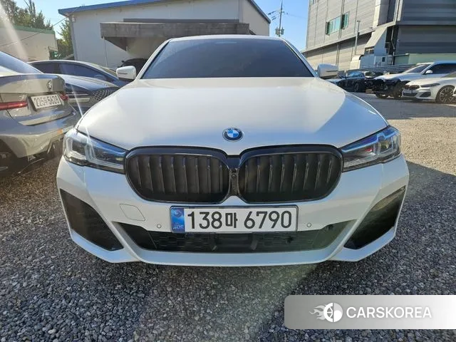 BMW 5 Series (G30) 2021 Белый из Кореи, фото 3