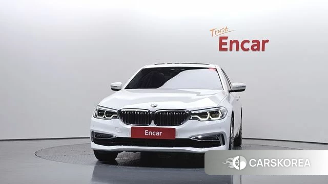 BMW 5 Series (G30) id 4483239 из Кореи 23