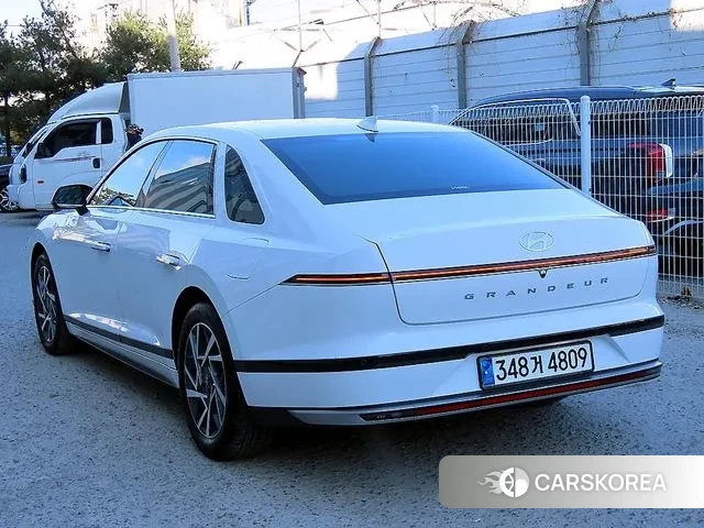 Hyundai Grandeur (GN7) id 3437382 из Кореи 13