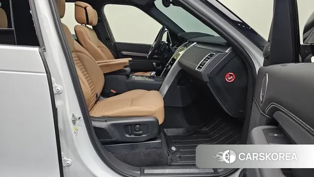 Land Rover Discovery 5 id 3031363 из Кореи 13