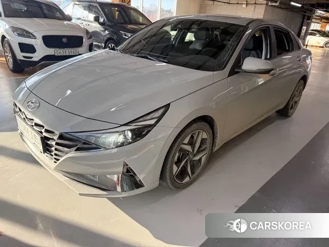 Hyundai Avante (CN7) 2020 Светло-серебряный цвет из Кореи, фото 3