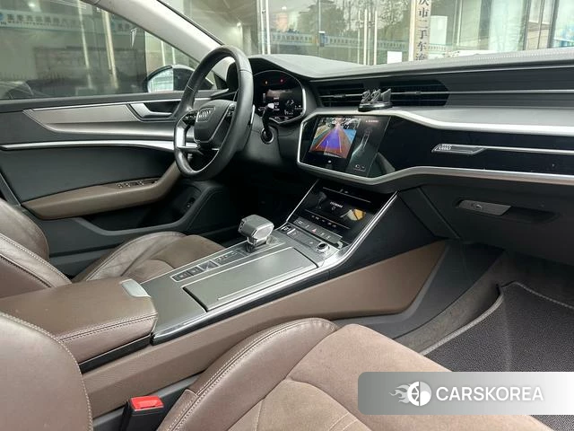 Audi A7L 2023 Черный из Китая, фото 6