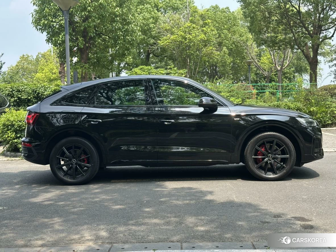 Audi Q5L Sportback id 4513802 из Китая 9