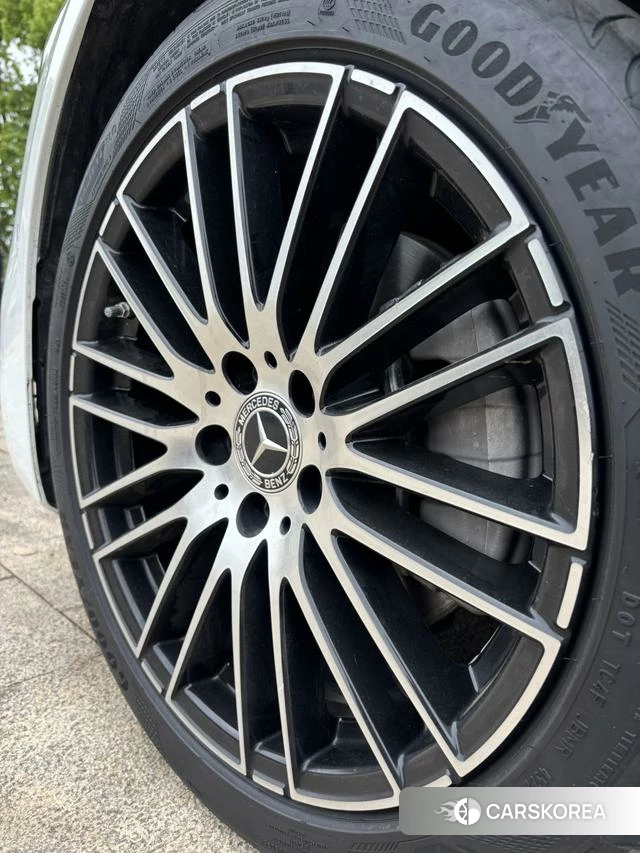 Mercedes-Benz Class C id 4190349 из Китая 8