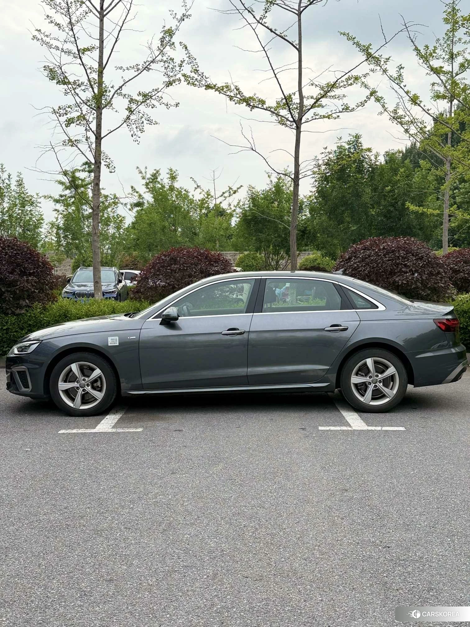 Audi A4L 2020 Темно-серый из Китая, фото 3