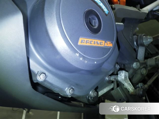 Engine photo