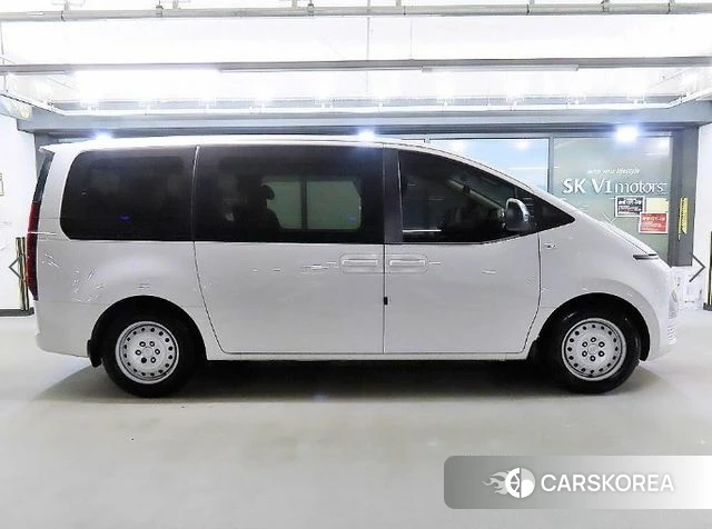 Hyundai Staria id 4489846 из Кореи 13