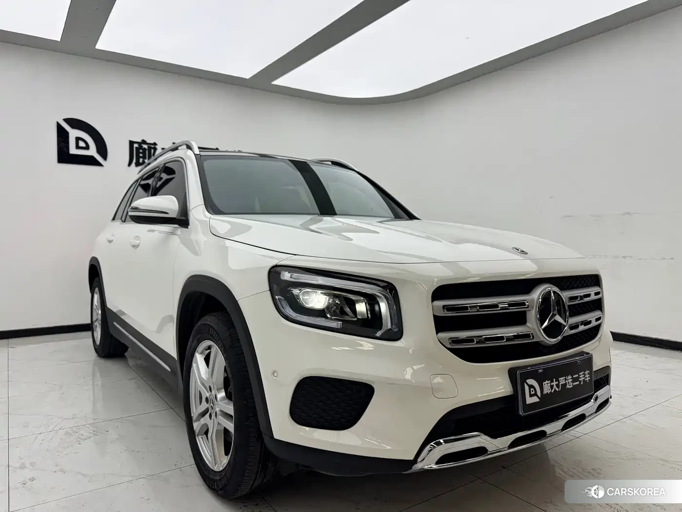 Mercedes-Benz GLB 2023 Белый из Китая, фото 4