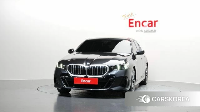 BMW 5 Series (G60) id 3909524 из Кореи 13