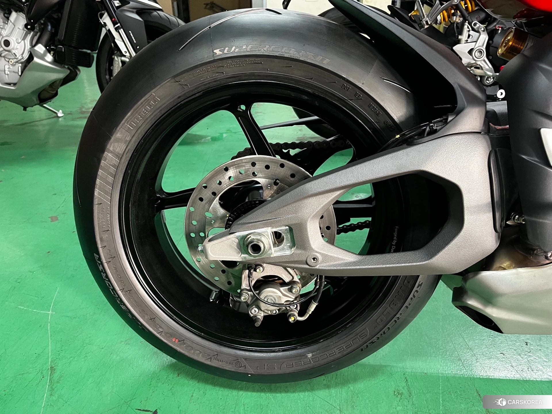 Проданный Ducati PANIGALE V4 S 2025 из Японии