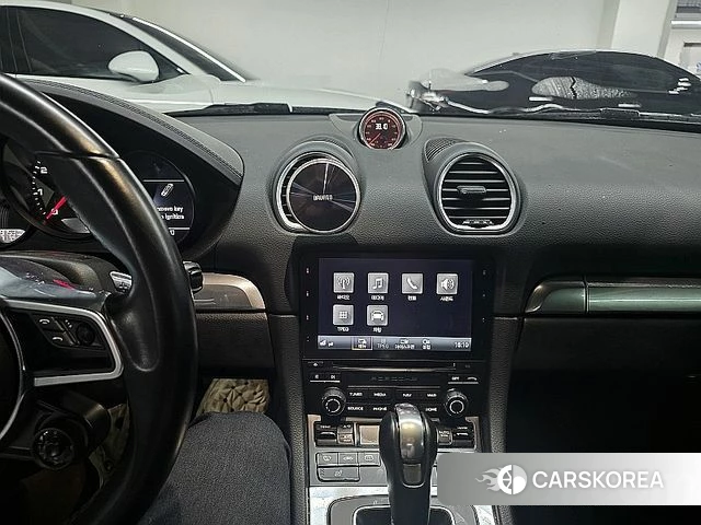 Porsche 718 Boxster 2018 Черный из Кореи, фото 3