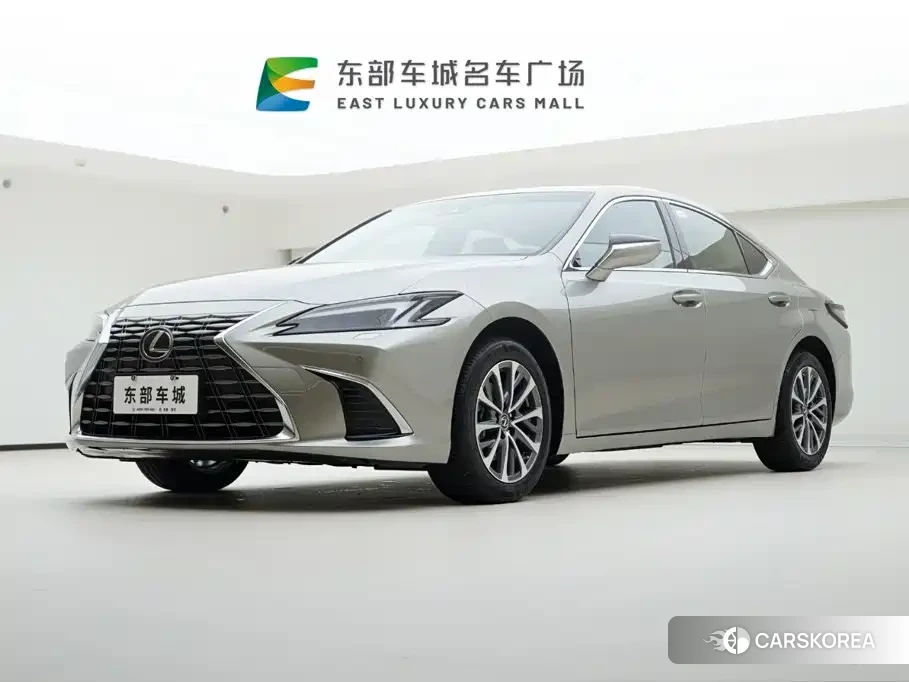 Lexus ES id 4654443 из Китая 14
