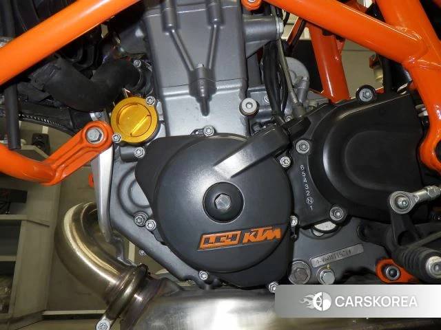 Engine photo