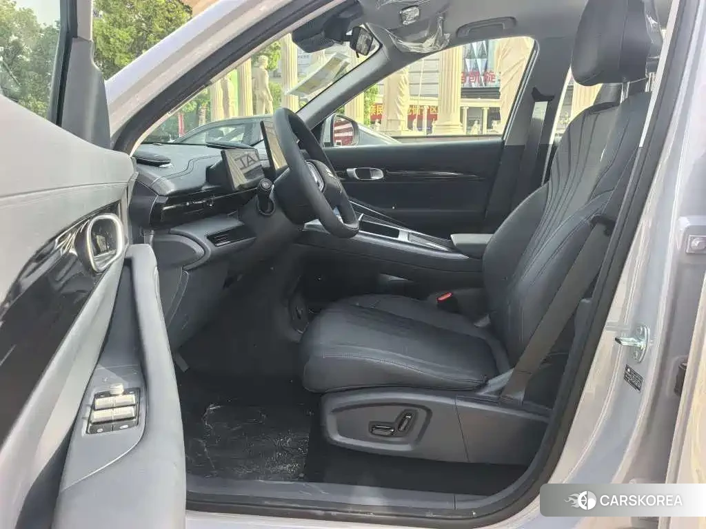 Geely Galaxy Galaxy E5 2025 Silver/gray из Китая, фото 3